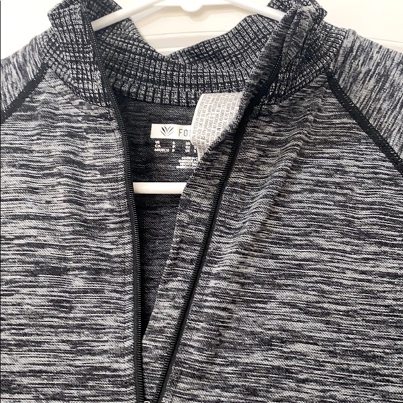 Forever 21 Top shirt Yoga - Picture 2 of 4